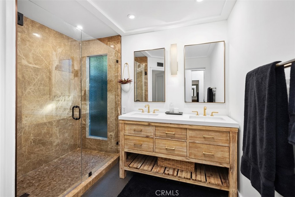 MLS #OC25275923 image #25