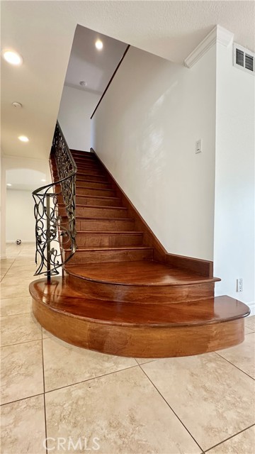 5433 Beeler Avenue, Woodland Hills CA: https://media.crmls.org/medias/84088be9-1074-49fa-a522-b1c313109088.jpg