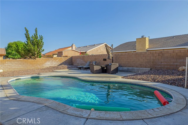 13290 Riverview Drive, Victorville CA: https://media.crmls.org/medias/8408b04f-8c34-43ce-b7f5-14810e5de3a7.jpg
