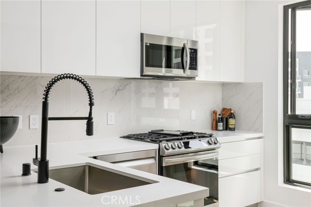 Detail Gallery Image 5 of 24 For 118 Astronaut Ellison S Onizuka Street #202,  Los Angeles,  CA 90012 - 1 Beds | 1 Baths