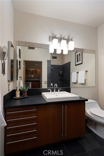 Detail Gallery Image 10 of 24 For 640 W 4th St #316,  Long Beach,  CA 90802 - 2 Beds | 2 Baths