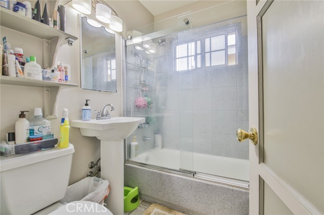 717 Ultimo Avenue, Long Beach CA: https://media.crmls.org/medias/840a0148-7c36-4852-92d5-fd37fc4ba411.jpg