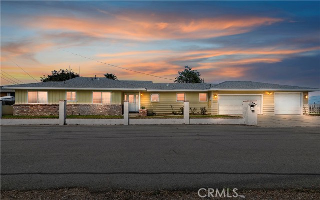 Detail Gallery Image 1 of 42 For 22342 Grand Terrace Rd, Grand Terrace,  CA 92313 - 3 Beds | 2 Baths