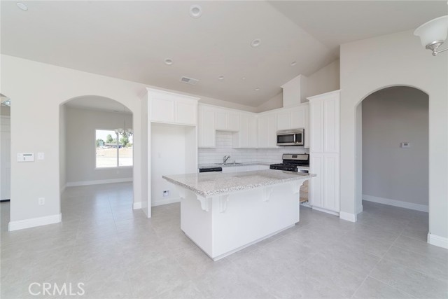 Detail Gallery Image 5 of 27 For 30974 Avenue 21, Madera,  CA 93638 - 4 Beds | 2/1 Baths