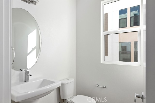 Detail Gallery Image 14 of 25 For 1684 Topanga, Costa Mesa,  CA 92627 - 3 Beds | 2/2 Baths