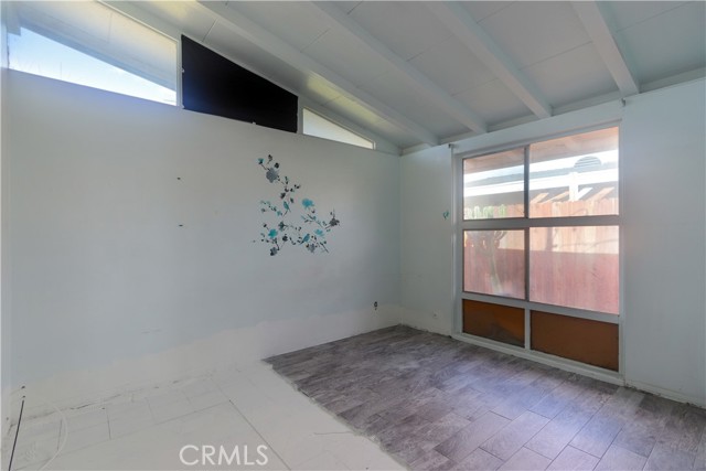 Detail Gallery Image 18 of 24 For 9682 Hillview, Anaheim,  CA 92804 - 4 Beds | 2 Baths