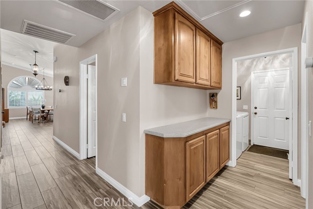 Detail Gallery Image 20 of 52 For 6712 Mission Grove Pkwy, Riverside,  CA 92506 - 5 Beds | 3 Baths