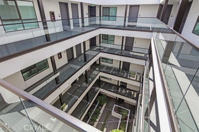 Detail Gallery Image 15 of 17 For 321 S Oxford Ave #606,  Los Angeles,  CA 90020 - 2 Beds | 2 Baths
