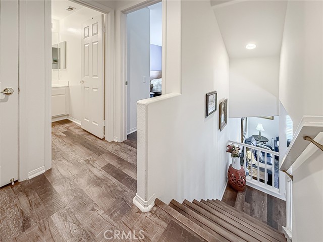 2037 Freesia Avenue, Simi Valley CA: https://media.crmls.org/medias/840c5232-20a1-475b-bd9f-ae0f29fac4f2.jpg