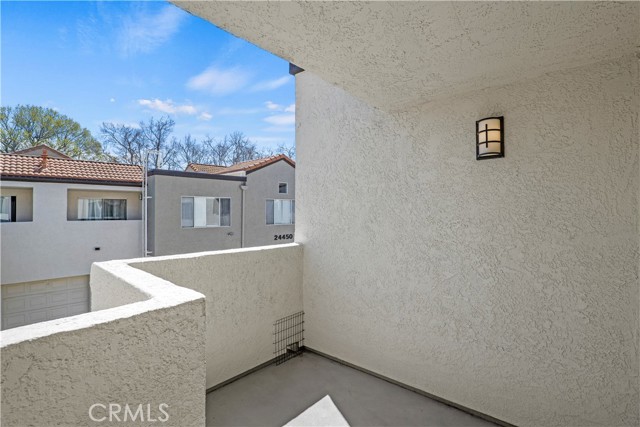 Detail Gallery Image 21 of 45 For 24451 Leonard Tree Ln #201,  Newhall,  CA 91321 - 2 Beds | 2 Baths