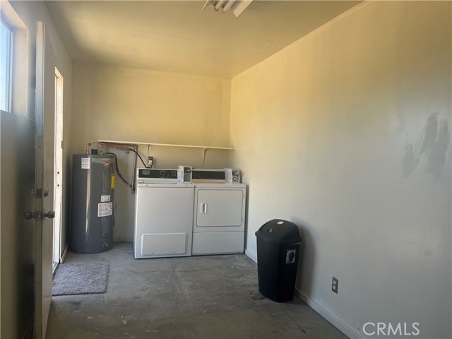 14703 MESA DR, Victorville CA: https://media.crmls.org/medias/840c9d5d-6cc9-440f-8f0c-c36f596a728a.jpg