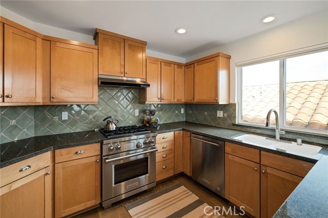1743 Havemeyer Lane, Redondo Beach CA: https://media.crmls.org/medias/840d0684-2b5c-463d-b9d4-4a3051170b76.jpg