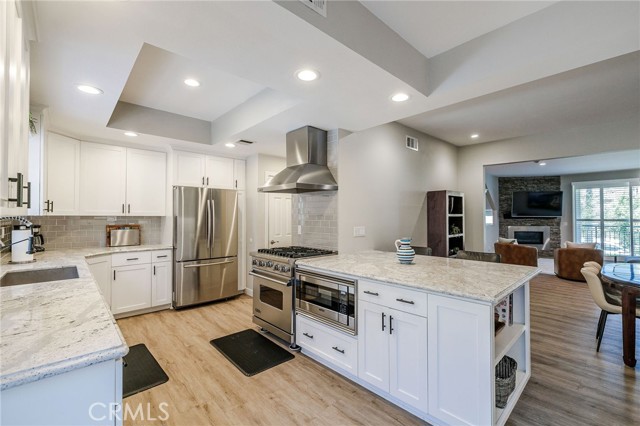 Detail Gallery Image 12 of 51 For 1219 S Catalina Ave, Redondo Beach,  CA 90277 - 4 Beds | 3/1 Baths