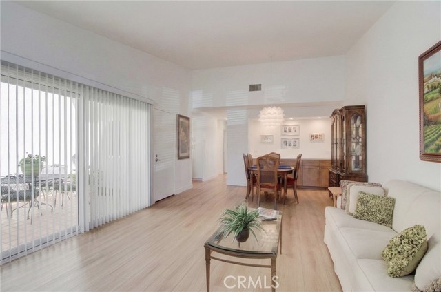 Detail Gallery Image 7 of 24 For 8933 Modesto Cir 1206c,  Huntington Beach,  CA 92646 - 2 Beds | 2 Baths