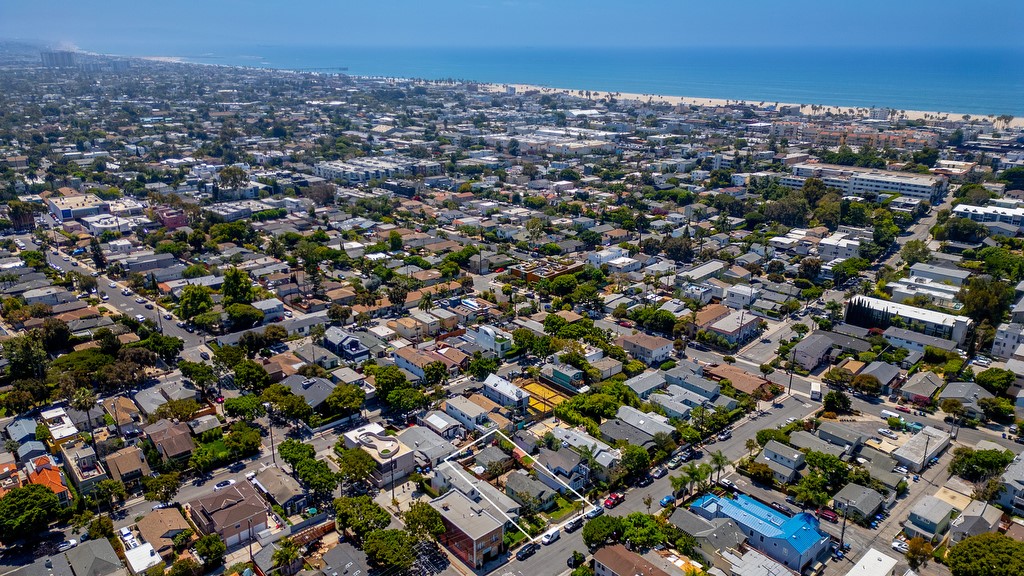 Detail Gallery Image 42 of 62 For 664 Marine St, Santa Monica,  CA 90405 - 2 Beds | 2 Baths