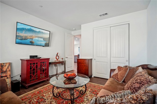 Detail Gallery Image 17 of 75 For 11257 Finders Ct, Corona,  CA 92883 - 5 Beds | 2/1 Baths