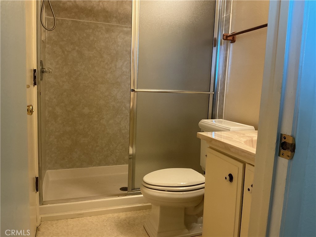 https://media.crmls.org/medias/840edce6-1120-4737-9a60-88fadd1c8ef6.jpg?preset=X-Large