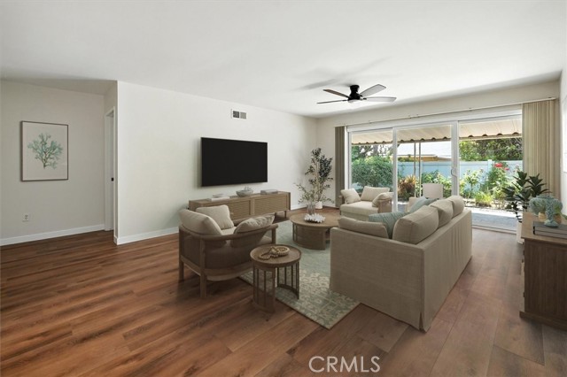 Detail Gallery Image 3 of 39 For 26428 Circle Knoll Ct, Newhall,  CA 91321 - 2 Beds | 2 Baths