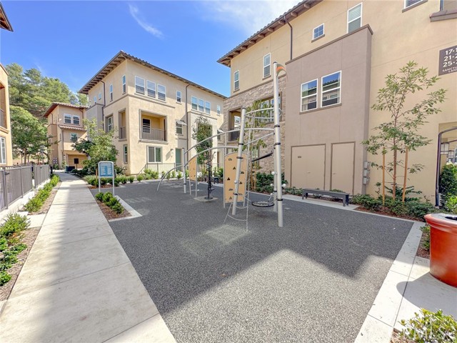 Detail Gallery Image 22 of 27 For 49 Sanctuary Ln, Mission Viejo,  CA 92692 - 3 Beds | 2/2 Baths
