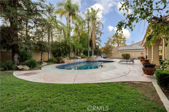 Detail Gallery Image 23 of 26 For 1509 Calle Castana, Bakersfield,  CA 93309 - 4 Beds | 2/1 Baths