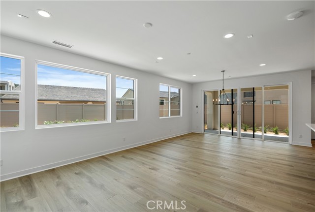 3070 Rue De Latour, Bonsall CA: https://media.crmls.org/medias/841009da-276e-47d9-b2aa-6ee67308ebba.jpg