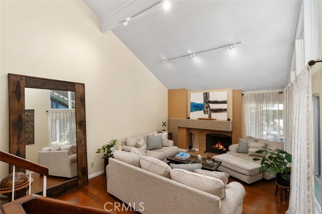 Detail Gallery Image 11 of 50 For 2790 Woodwardia Dr, Los Angeles,  CA 90077 - 5 Beds | 4 Baths