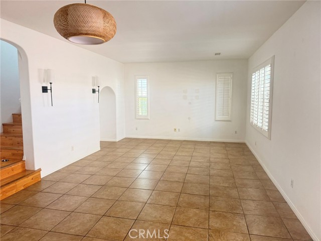 8338 Edgewood Street, Chino CA: https://media.crmls.org/medias/8410df34-4261-4421-a407-695f08c87595.jpg