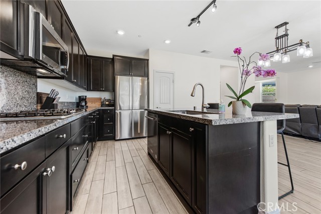 Detail Gallery Image 12 of 42 For 12184 Backwater Way, Jurupa Valley,  CA 91752 - 4 Beds | 2/1 Baths