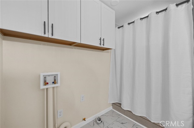 Detail Gallery Image 29 of 52 For 188 Kings Ln, Bakersfield,  CA 93308 - 2 Beds | 1 Baths