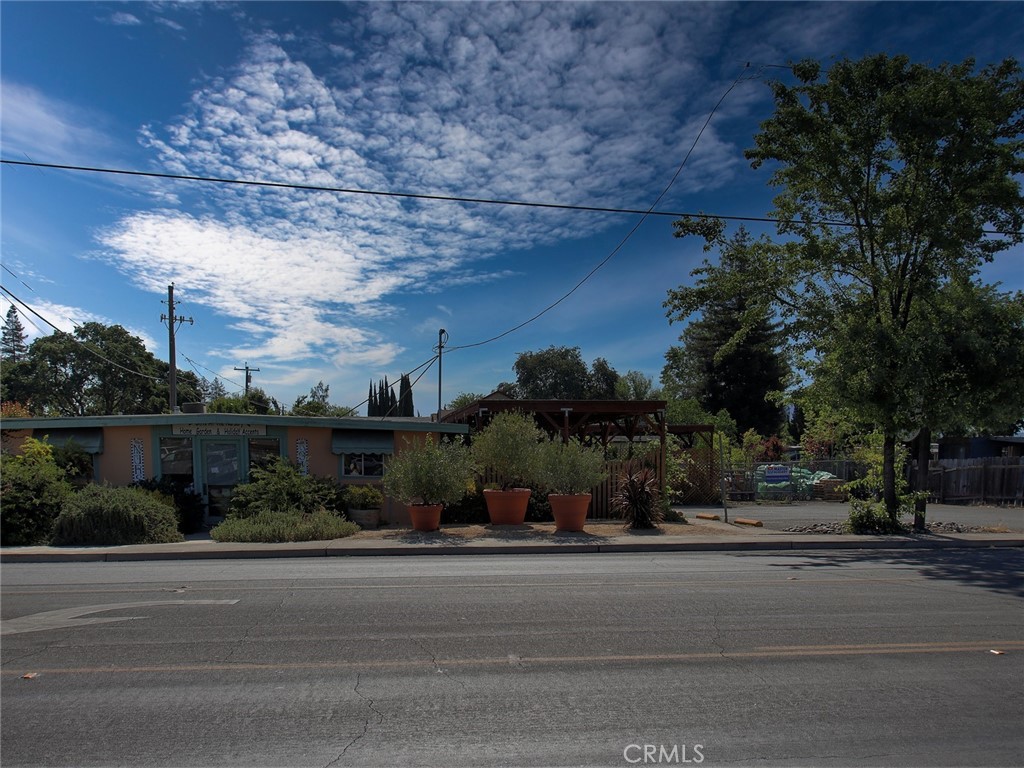 1300 S Main Street, Lakeport, CA 95453