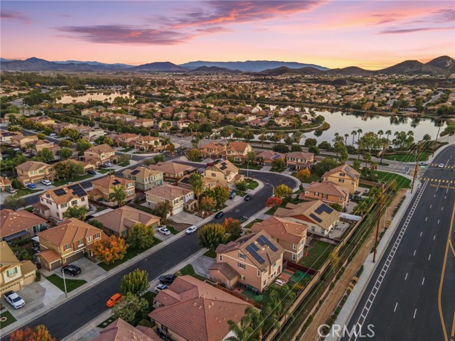 Detail Gallery Image 3 of 59 For 30261 Tattersail, Menifee,  CA 92584 - 5 Beds | 3 Baths