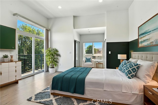 Detail Gallery Image 3 of 34 For 4461 Tujunga Ave #101,  Studio City,  CA 91602 - 3 Beds | 3 Baths
