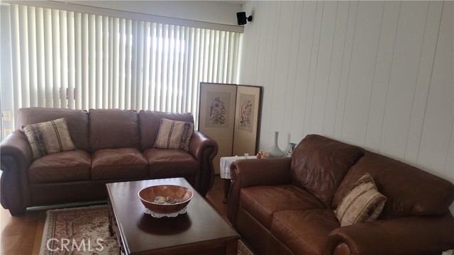 13671 Annandale Dr. Drive, Seal Beach CA: https://media.crmls.org/medias/8413c340-317f-427c-93d6-41c956a9aae1.jpg