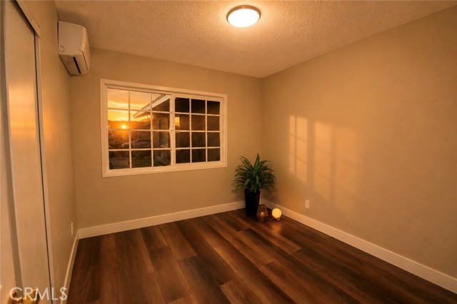 2332 Silverbay photo 30