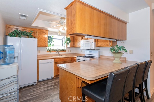 Detail Gallery Image 12 of 47 For 20412 90th St, California City,  CA 93505 - 3 Beds | 2 Baths