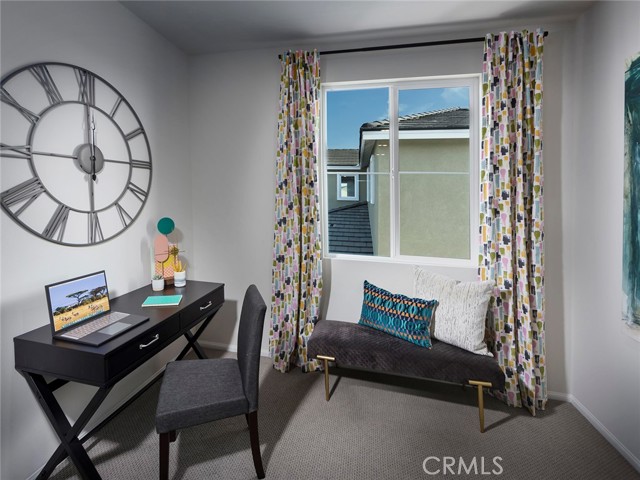 Detail Gallery Image 13 of 15 For 19524 Hanging Rock Rd, Lake Elsinore,  CA 92532 - 4 Beds | 3 Baths