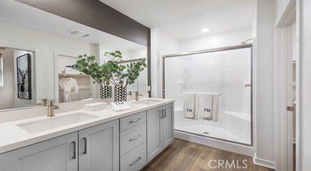 980 N Tangent Privado, Ontario CA: https://media.crmls.org/medias/8414ee1e-b570-481a-880c-baf5c763be72.jpg