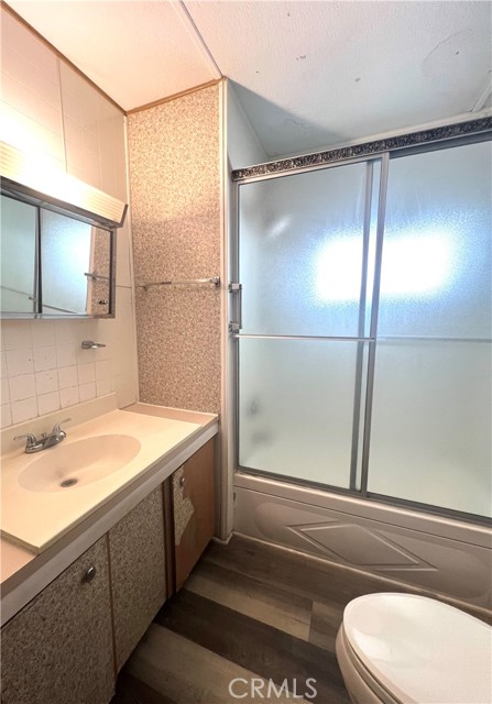 880 N Lake Street, Hemet CA: https://media.crmls.org/medias/84159f0d-cbb5-4bd4-802a-ca964f75c050.jpg