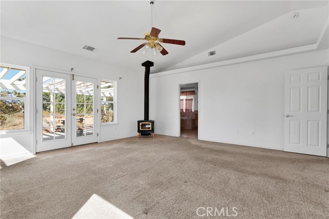 Detail Gallery Image 11 of 23 For 11458 Cedar St, Oak Hills,  CA 92344 - 4 Beds | 2/1 Baths