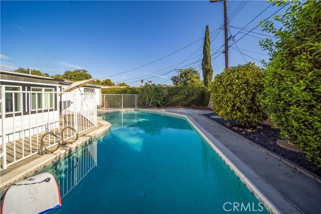 Detail Gallery Image 14 of 17 For 27416 Dewdrop Ave, Canyon Country,  CA 91351 - 4 Beds | 2 Baths
