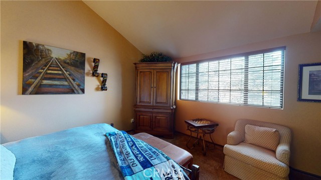 Detail Gallery Image 16 of 27 For 755 Cienega Rd #B,  Big Bear Lake,  CA 92315 - 3 Beds | 2 Baths