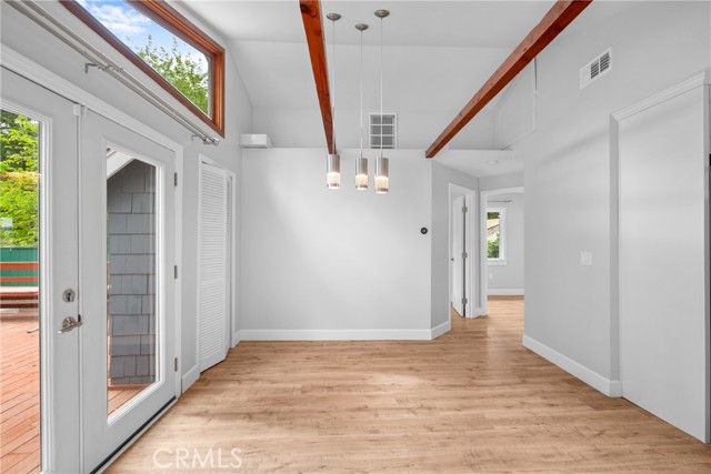 5624 Freeman Avenue, La Crescenta CA: https://media.crmls.org/medias/841864bd-1c78-4fd2-9923-ee9b5a783f7b.jpg
