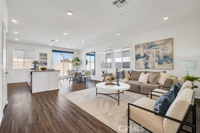 Detail Gallery Image 14 of 54 For 14583 Gulfstream Ln, Moreno Valley,  CA 92553 - 3 Beds | 2 Baths