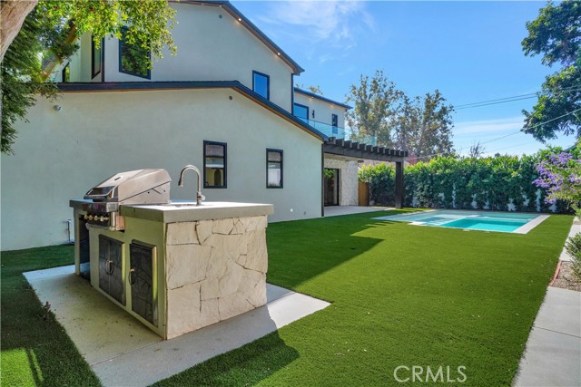 Detail Gallery Image 21 of 21 For 5149 Beeman Ave, Valley Village,  CA 91607 - 6 Beds | 6 Baths