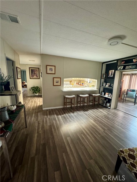 Detail Gallery Image 21 of 48 For 12700 Elliott Ave #406,  El Monte,  CA 91732 - 3 Beds | 2 Baths