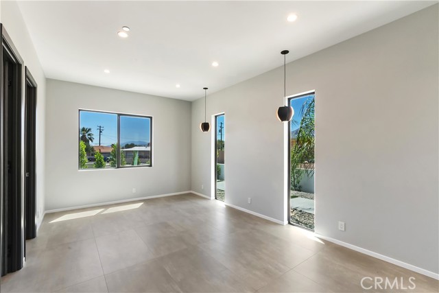 Detail Gallery Image 10 of 25 For 578 W Avenida Cerca, Palm Springs,  CA 92262 - 3 Beds | 2 Baths
