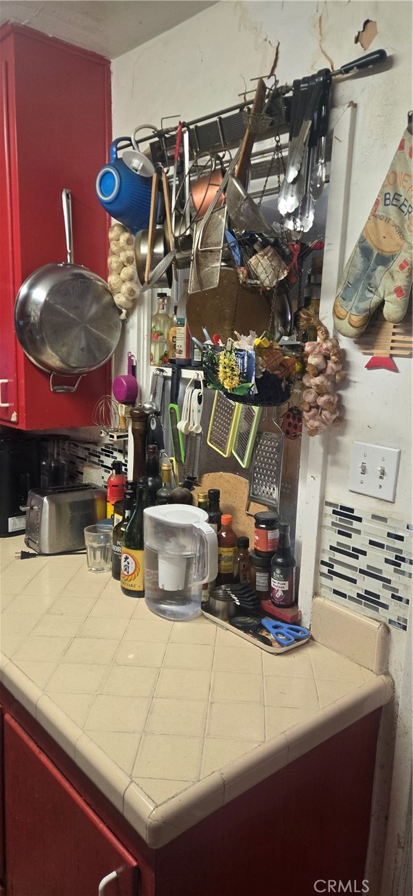 4527 Kickapoo Court, San Diego CA: https://media.crmls.org/medias/841a5428-592f-4b03-b4b9-190e07fccef4.jpg