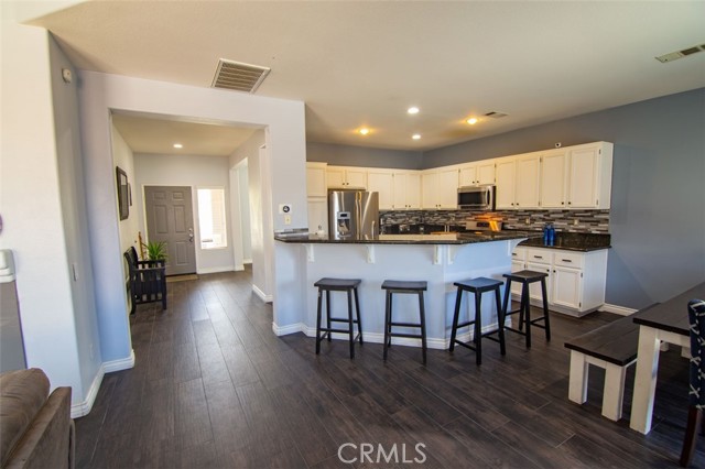 13411 Hawthorn Avenue, Moreno Valley CA: https://media.crmls.org/medias/841a80c8-5af8-4c02-bdcb-d7d9f8b65b48.jpg