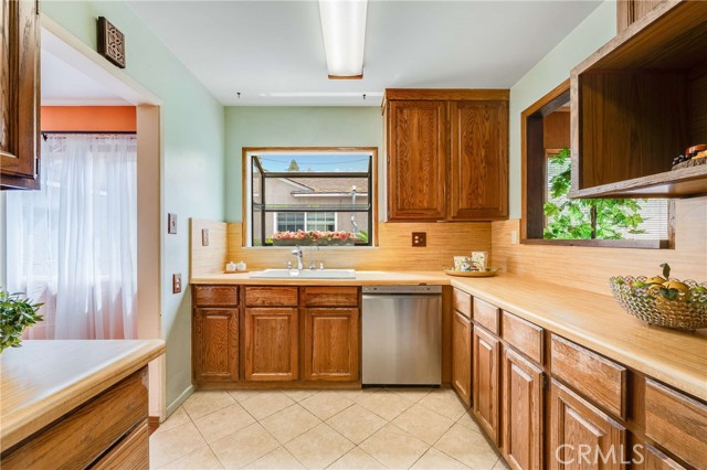 Detail Gallery Image 10 of 33 For 4335 Knoxville, Lakewood,  CA 90713 - 3 Beds | 2 Baths