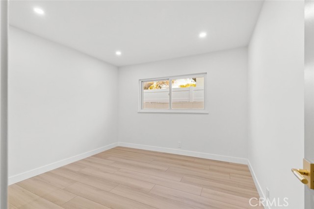 Detail Gallery Image 41 of 72 For 8633 Le Berthon St, Sunland,  CA 91040 - 5 Beds | 3 Baths